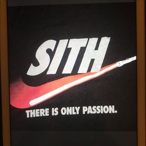 Nike StarWars themed top 🚀